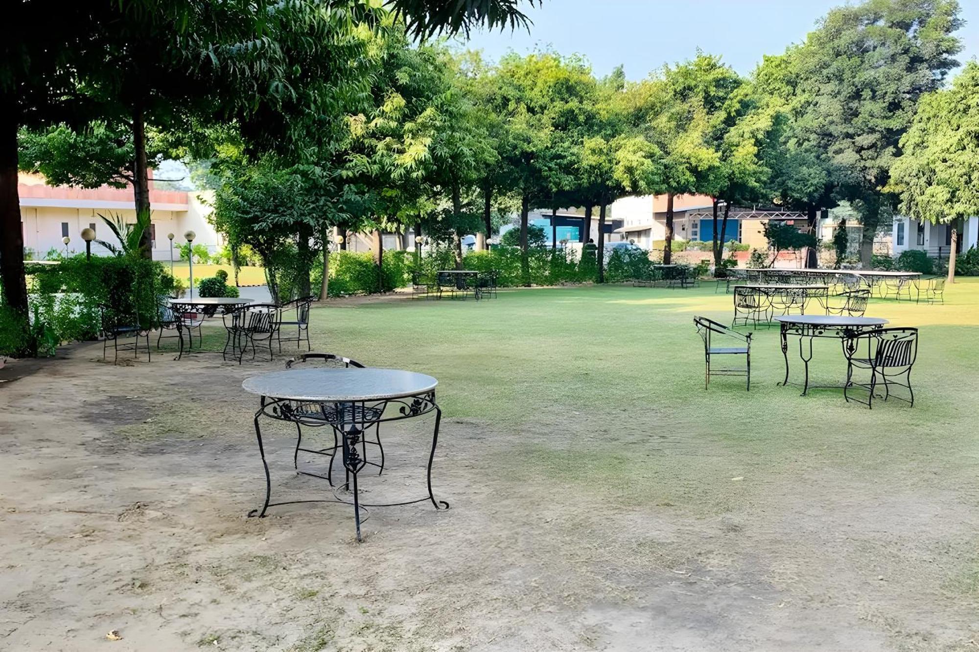 Hotel Amrapali Jaipur Eksteriør billede